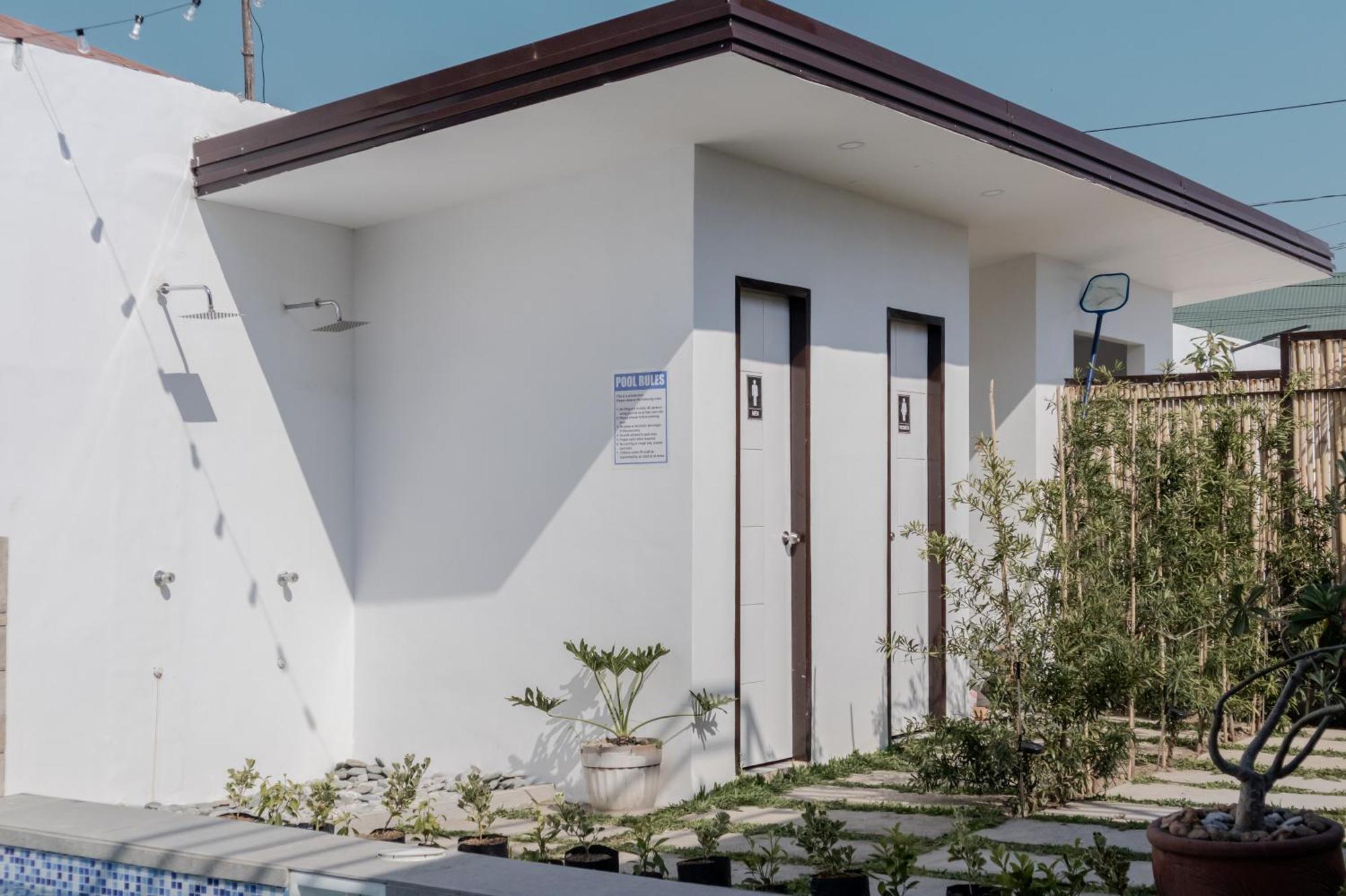 A Poolside Cafe Resort Magalang Ngoại thất bức ảnh